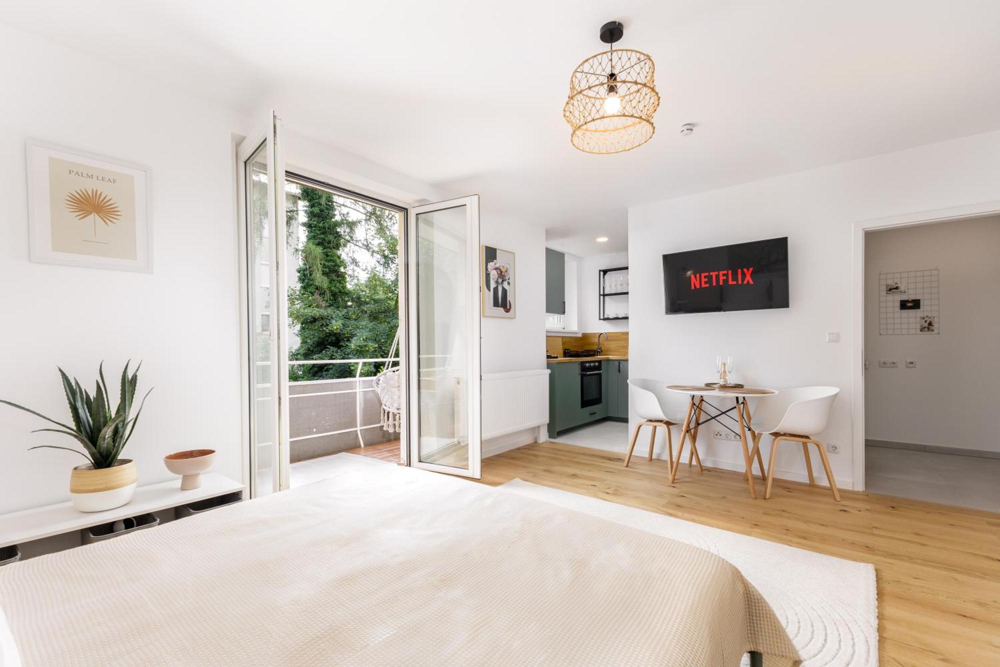 Design-Apartment In Linz Mit Netflix & Balkon Exterior foto